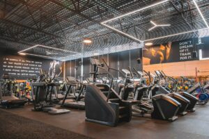 Спортивное оборудование для фитнеса: гид по выбору от производителя «СпортБаза»